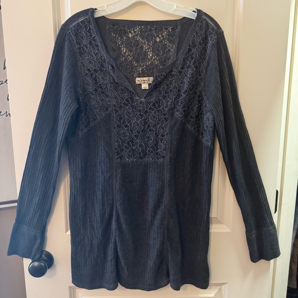 Elegant Gray Lace Women's Top